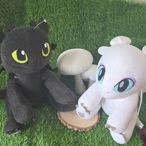 BUILD A BEAR DRAGONS TOOTHLESS & LIGHT FURY PLUSH SET  DREAMWORKS